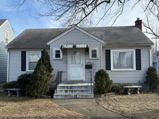 18269 Burnham Avenue, Lansing, IL 60438