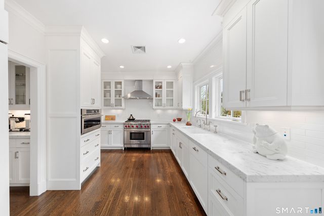 43 Dubois Street, Darien, CT 06820