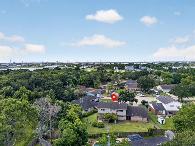 1406 Cedarbrook Court, Seabrook, TX 77586