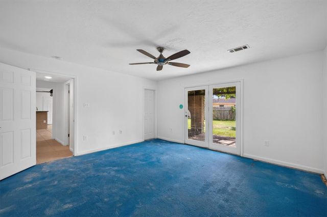 1406 Cedarbrook Court, Seabrook, TX 77586
