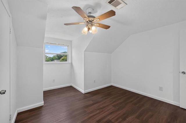1406 Cedarbrook Court, Seabrook, TX 77586