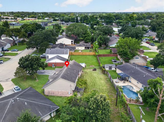 1406 Cedarbrook Court, Seabrook, TX 77586
