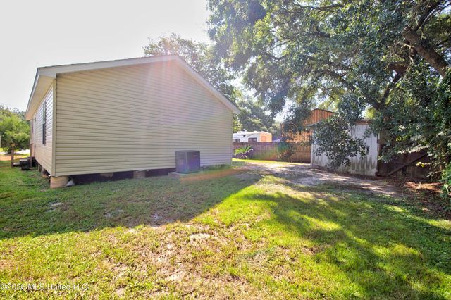 106 Thompson, Long Beach, MS 39560