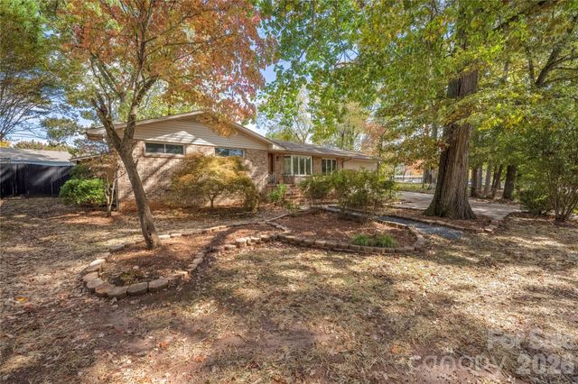 203 Ewing Drive, Belmont, NC 28012