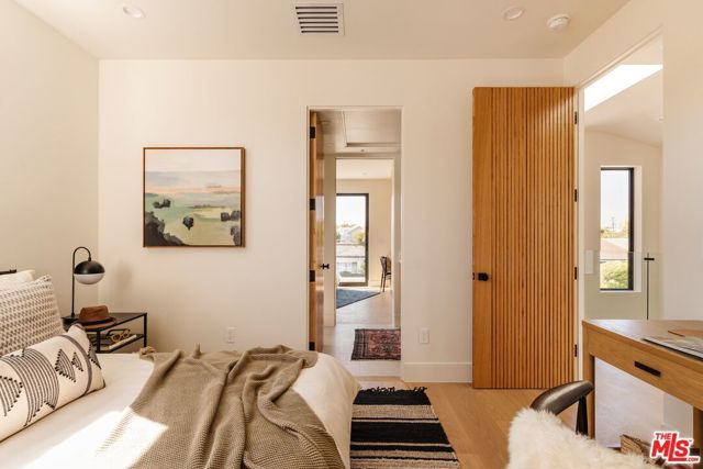 12460 Greene Avenue, Los Angeles, CA 90066