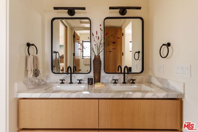 12460 Greene Avenue, Los Angeles, CA 90066