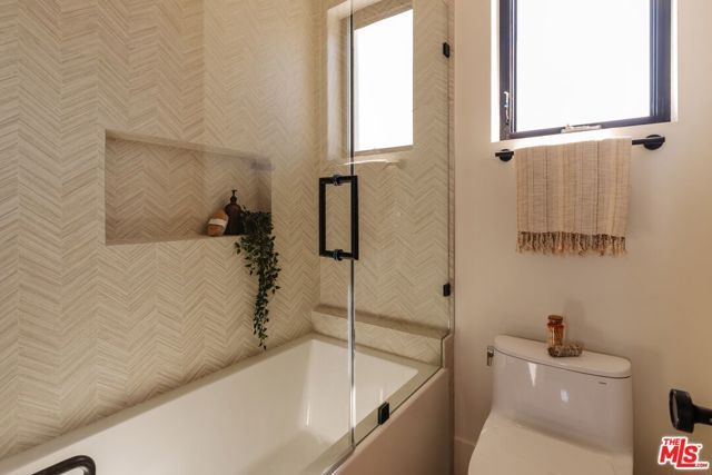 12460 Greene Avenue, Los Angeles, CA 90066