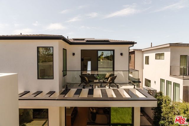 12460 Greene Avenue, Los Angeles, CA 90066