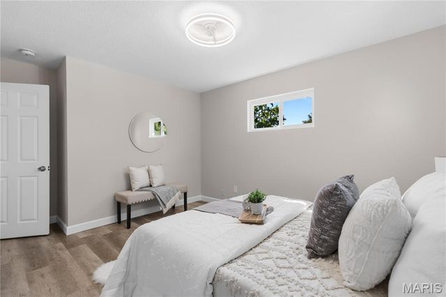 9237 Harold Drive, Woodson Terrace, MO 63134