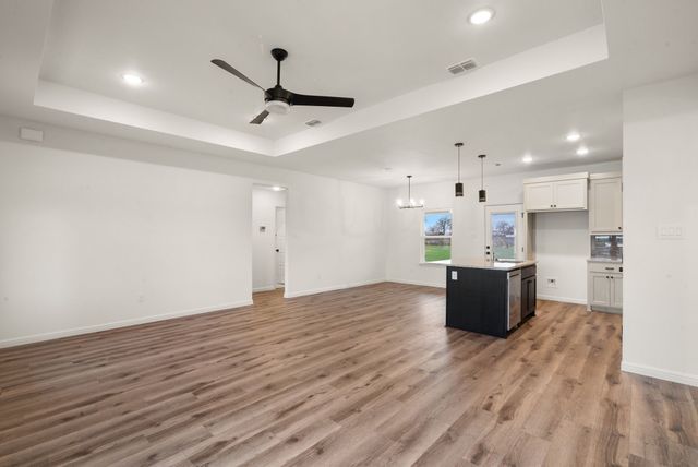 236 Yawney Drive, Lipan, TX 76462