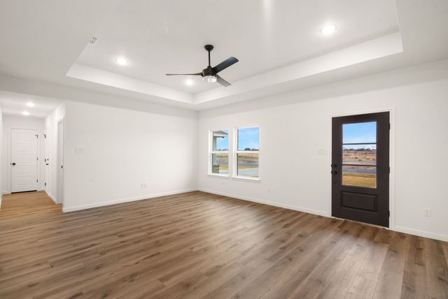 236 Yawney Drive, Lipan, TX 76462