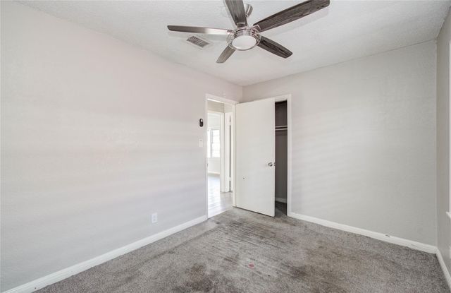 1913 2nd Avenue N, Texas City, TX 77590