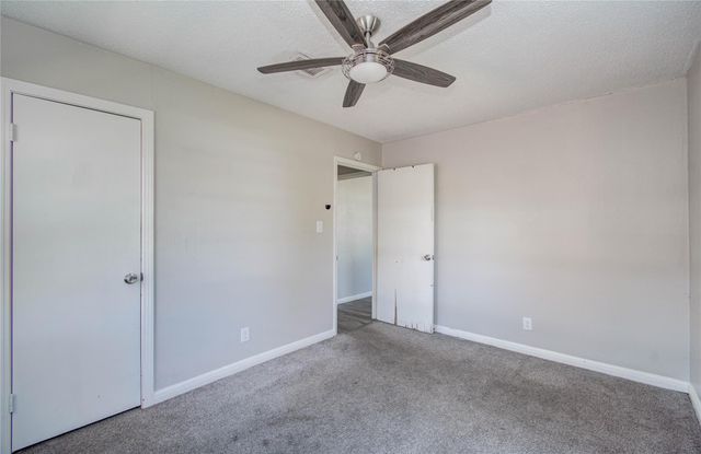 1913 2nd Avenue N, Texas City, TX 77590