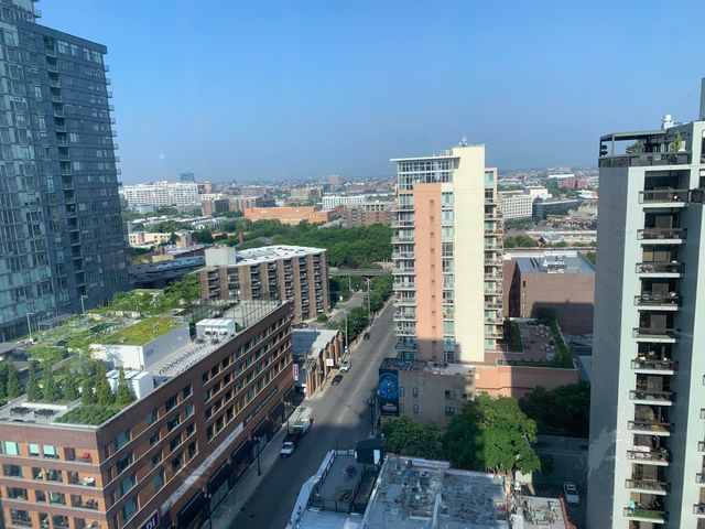 1212 N La Salle Drive 1910, Chicago, IL 60610