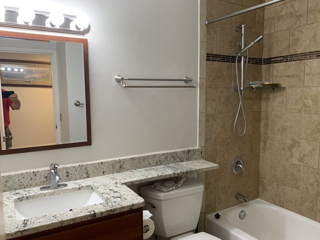 1212 N La Salle Drive 1910, Chicago, IL 60610