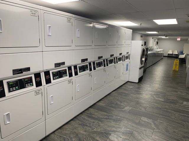 1212 N La Salle Drive 1910, Chicago, IL 60610