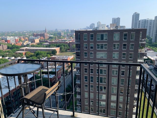 1212 N La Salle Drive 1910, Chicago, IL 60610