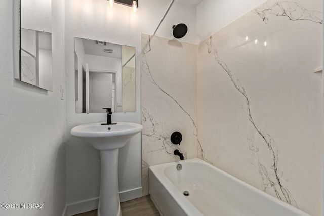 3243 E Camden Street, Tucson, AZ 85716