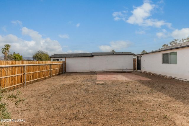 3243 E Camden Street, Tucson, AZ 85716