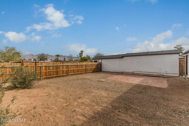 3243 E Camden Street, Tucson, AZ 85716