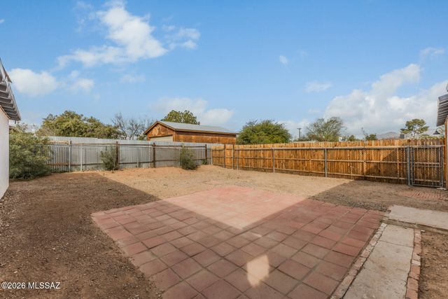 3243 E Camden Street, Tucson, AZ 85716