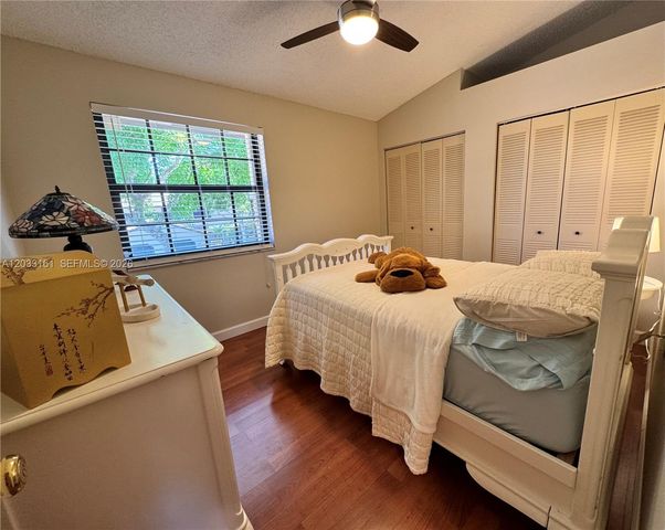 9023 Vineyard Lake Dr 0, Plantation, FL 33324