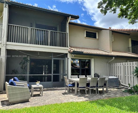 9023 Vineyard Lake Dr 0, Plantation, FL 33324