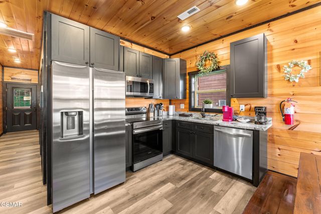 3131 Cherokee Valley Drive, Sevierville, TN 37862