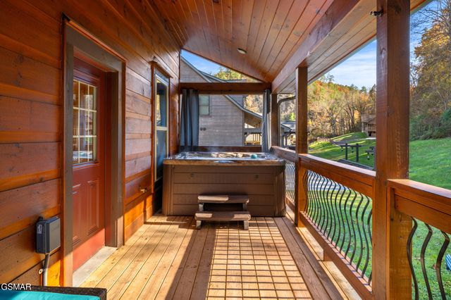 3131 Cherokee Valley Drive, Sevierville, TN 37862