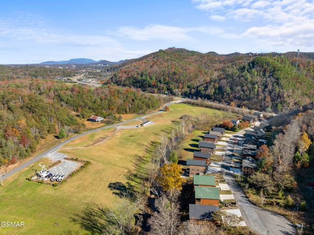 3131 Cherokee Valley Drive, Sevierville, TN 37862
