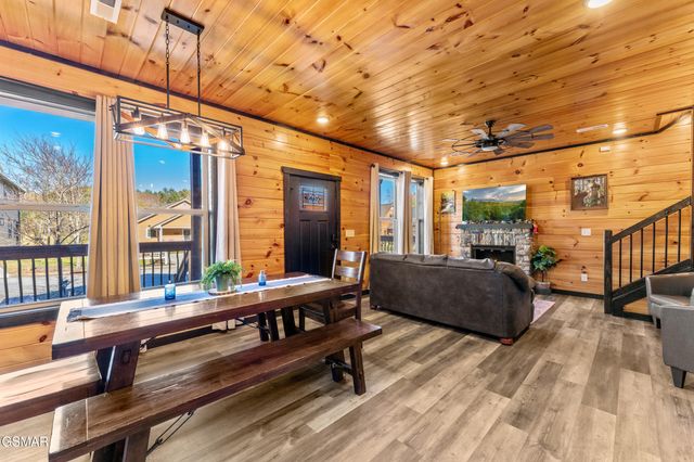 3131 Cherokee Valley Drive, Sevierville, TN 37862