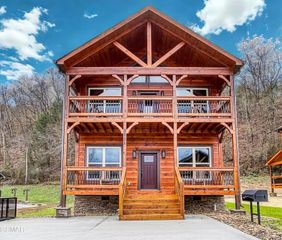 3131 Cherokee Valley Drive, Sevierville, TN 37862