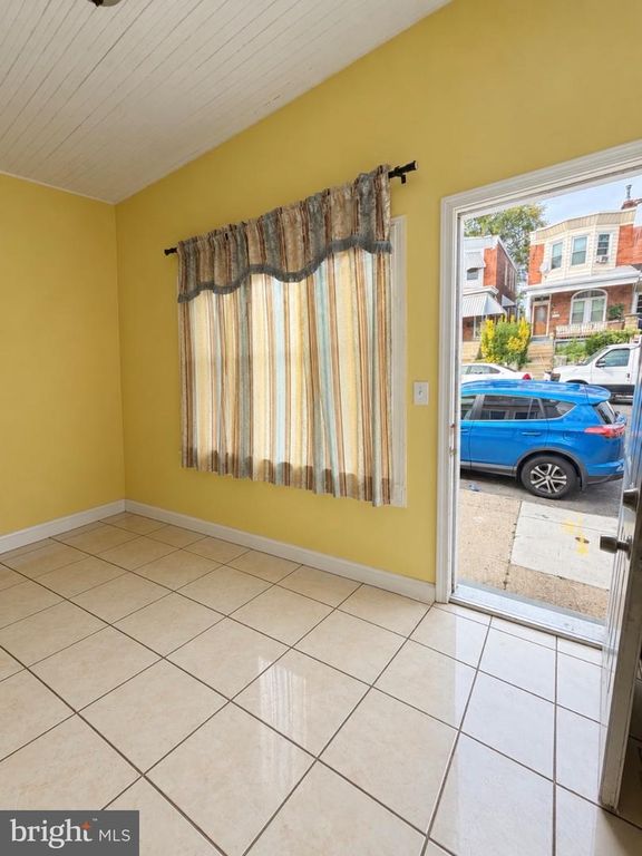 154 W CLARKSON AVE, Philadelphia, PA 19120 — photo 2