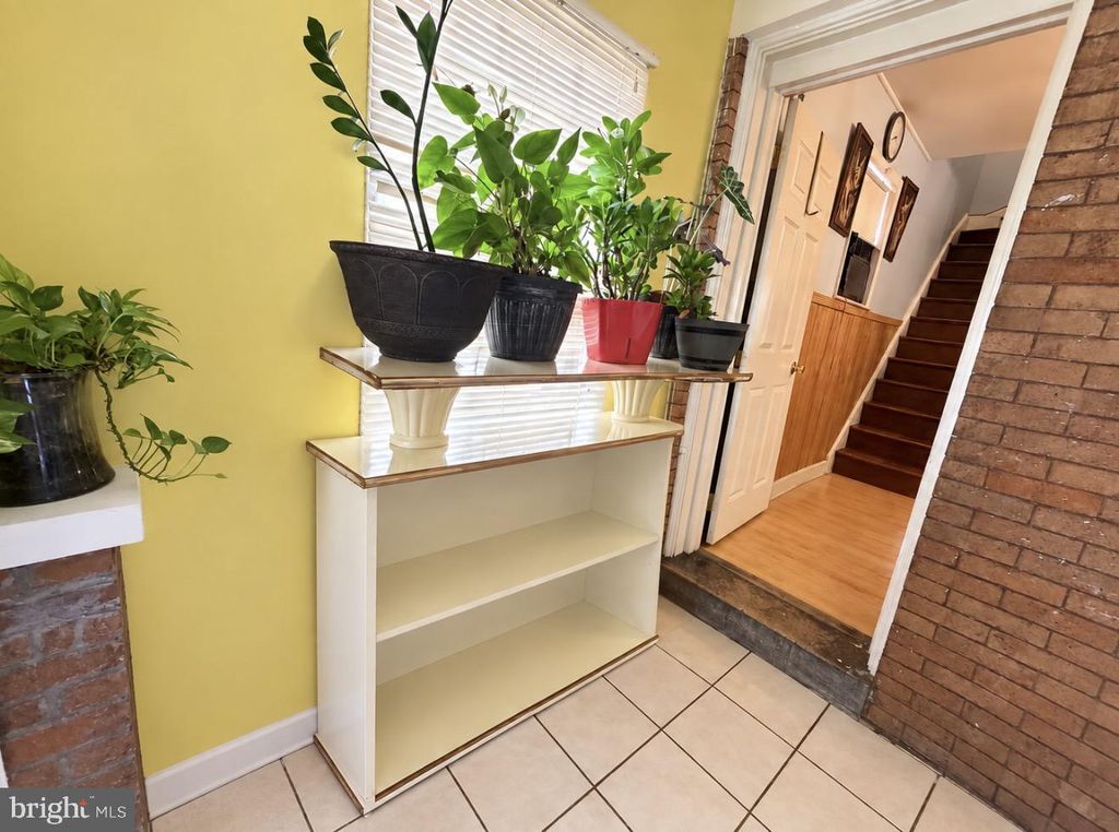 154 W CLARKSON AVE, Philadelphia, PA 19120 — photo 3
