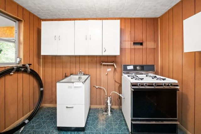 355 Fudges Creek Road, Ona, WV 25545