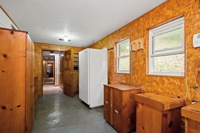 355 Fudges Creek Road, Ona, WV 25545