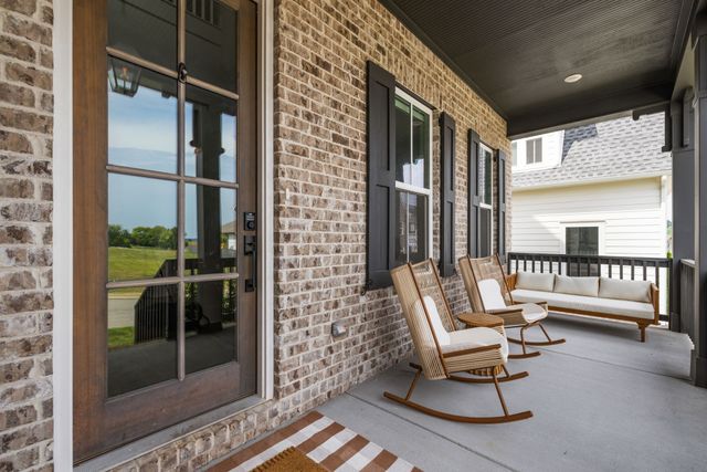 4041 Kathie Dr, Thompsons Station, TN 37179