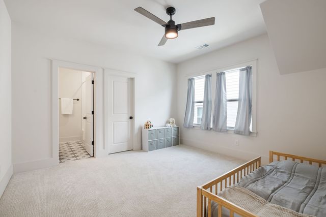 4041 Kathie Dr, Thompsons Station, TN 37179
