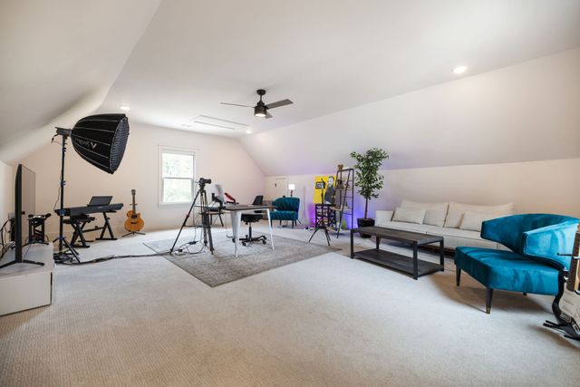4041 Kathie Dr, Thompsons Station, TN 37179