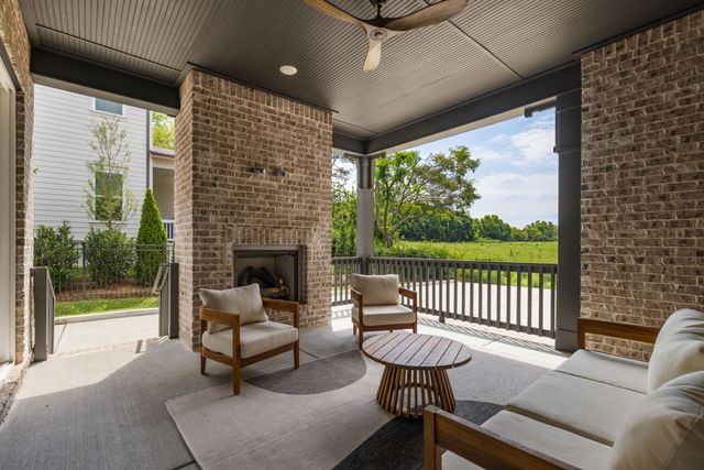4041 Kathie Dr, Thompsons Station, TN 37179