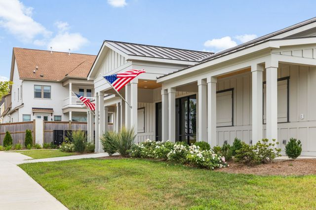 4041 Kathie Dr, Thompsons Station, TN 37179
