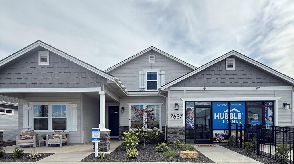 7716 E West House St, Nampa, ID 83687