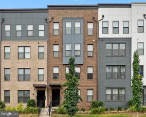 4128 LEGATO RD #53, Fairfax, VA 22033