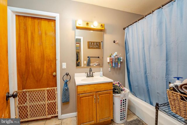 1853 MCCALL AVE, Mays Landing, NJ 08330