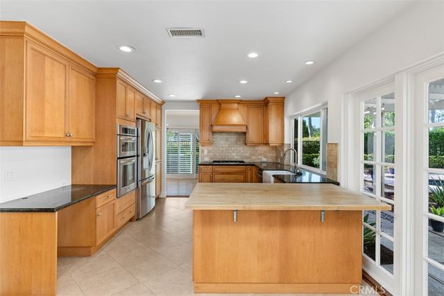 1 Tumbleweed, Irvine, CA 92603