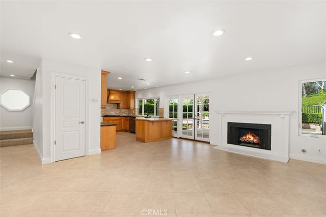 1 Tumbleweed, Irvine, CA 92603