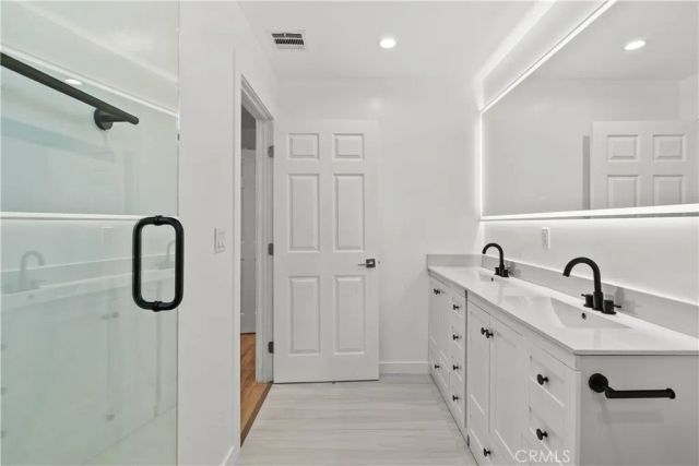 8401 Kester, Panorama City, CA 91402