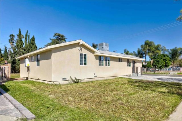 8401 Kester, Panorama City, CA 91402