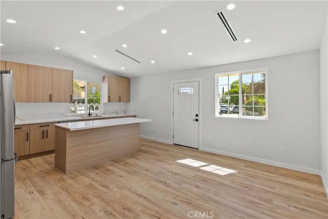 8401 Kester, Panorama City, CA 91402