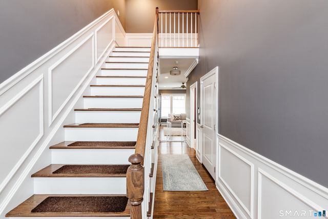 50 Lexington Gardens 50, North Haven, CT 06473